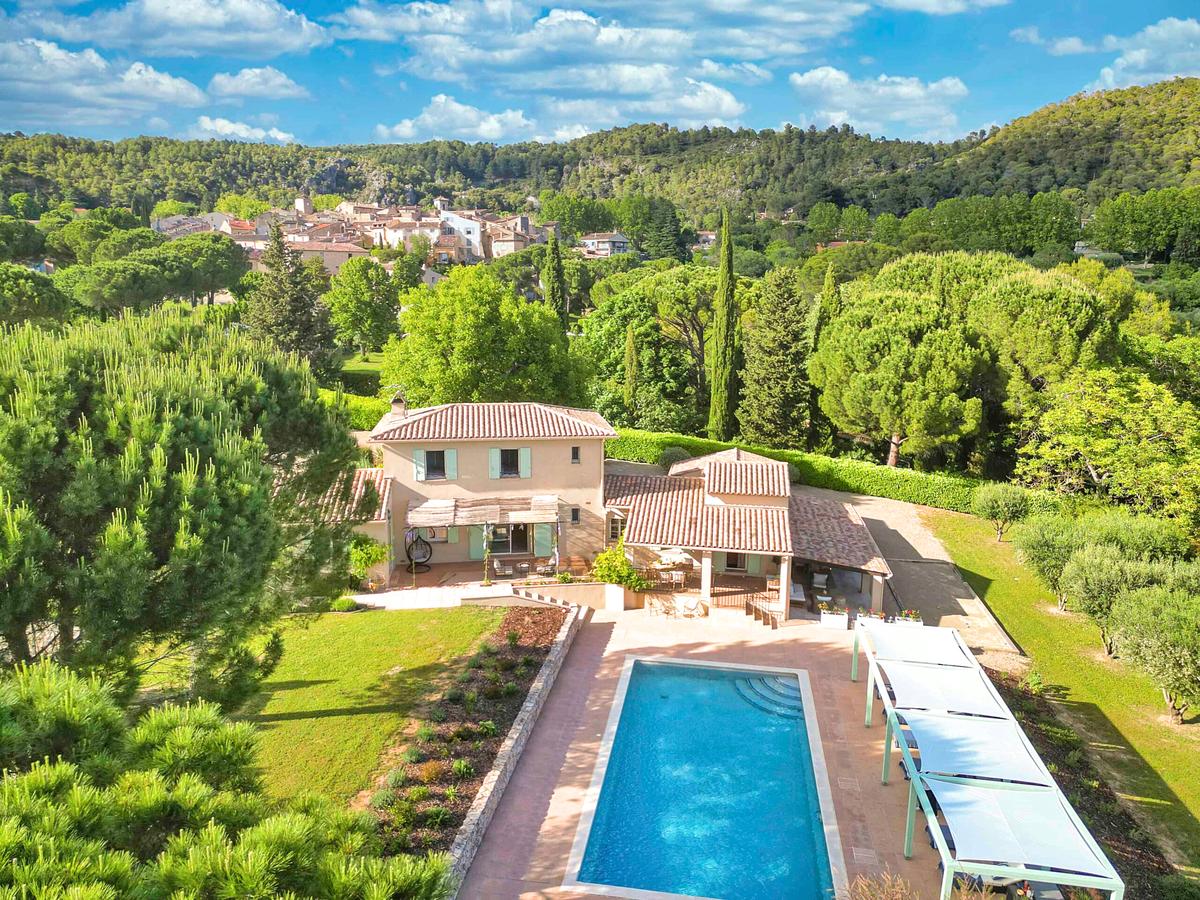 Villa dou Noûguie - Villecroze, Frankrike